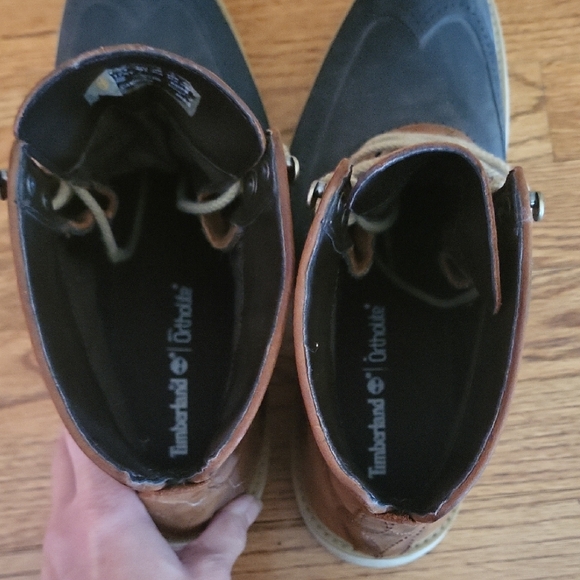 Timberland Brown and Black Leather Boots - Picture 5 of 6